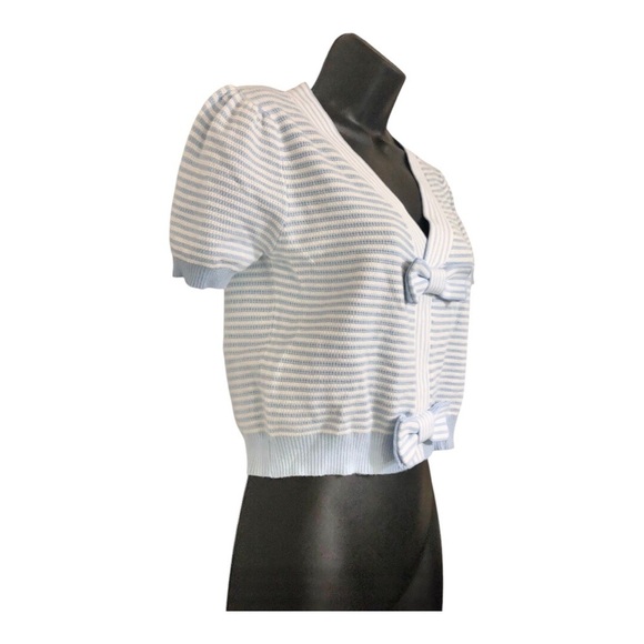 White blue striped bow front pleated puff shoulder short sleeve v-neck sweater - Picture 11 of 12